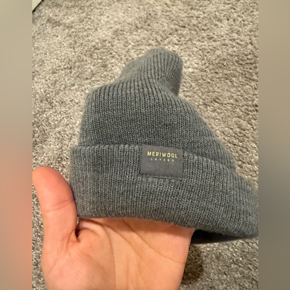 Meriwool Beanie for Men and Women Merino Wool Blend Ribbed Knit Winter Hat - Picture 8 of 9